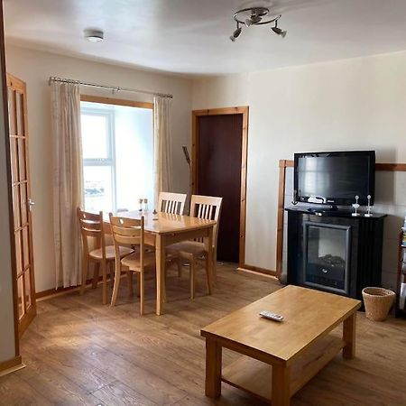 2 Bedroom House Overlooking Pierowall Bay, Westray 외부 사진