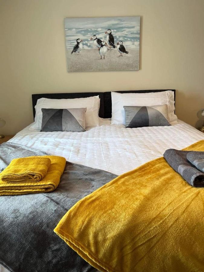 2 Bedroom House Overlooking Pierowall Bay, Westray 외부 사진