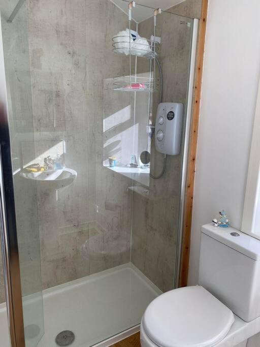 2 Bedroom House Overlooking Pierowall Bay, Westray 외부 사진